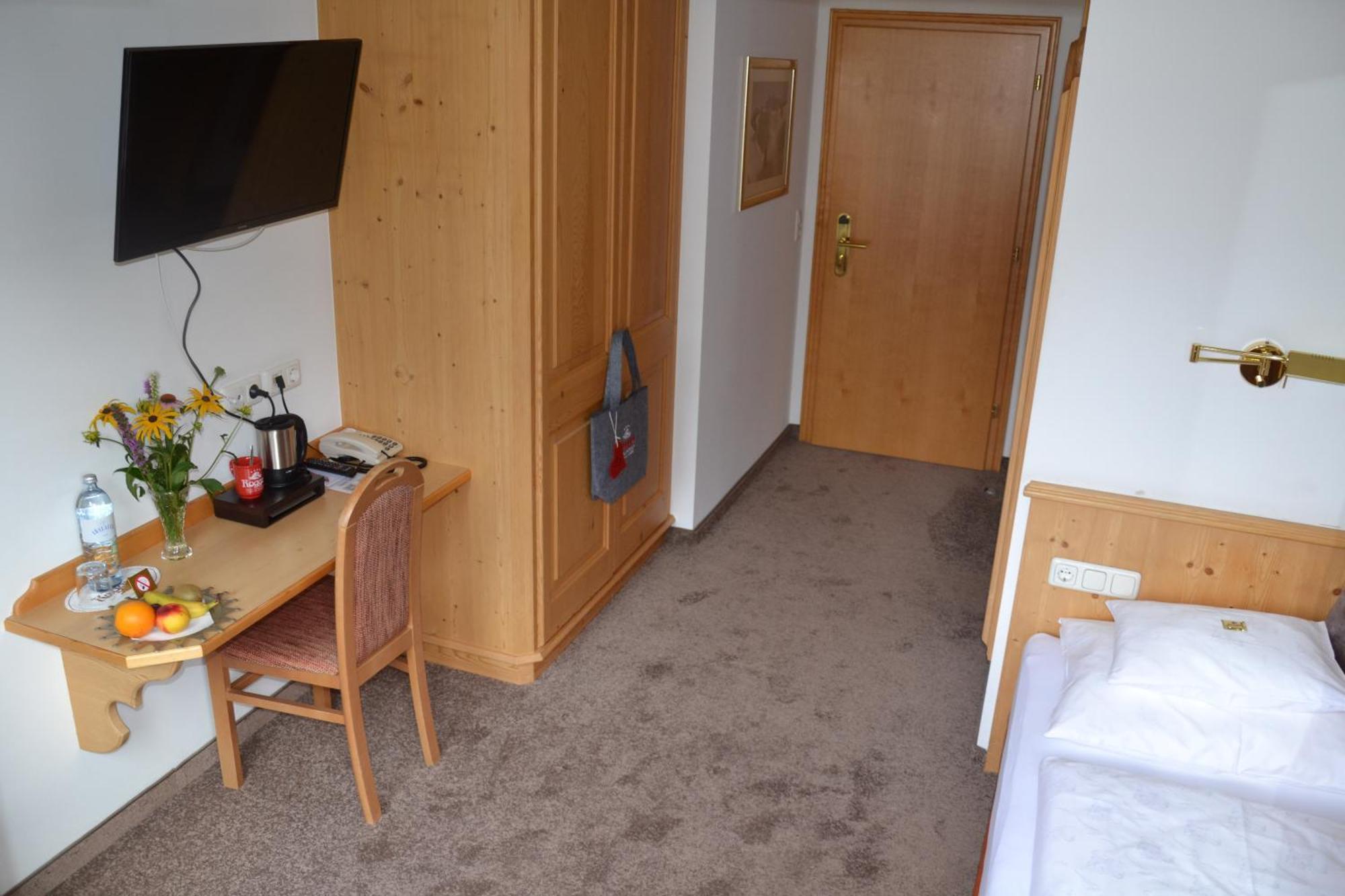 Hotel Appartement Roggal 레흐암 아르베르크 외부 사진